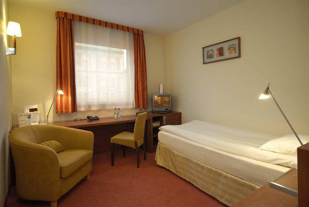 Hotel Qubus 3*